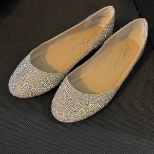 Betsy Johnson Rhinestone Flats 7.5